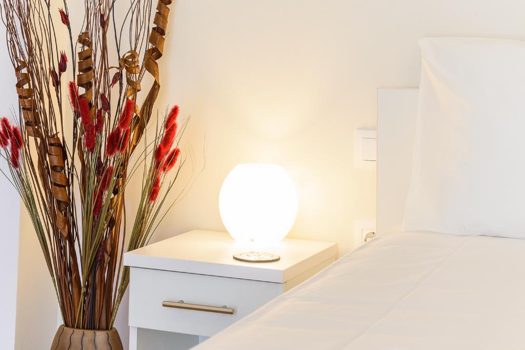 Appartamento Charmy Petit Flat In Atene Esterno foto