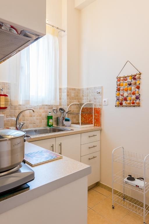 Appartamento Charmy Petit Flat In Atene Esterno foto